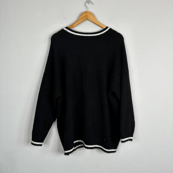 Torrid Black Pullover Crew Neck Sweater with Lips & Sequin Stars - Picture 11 of 11